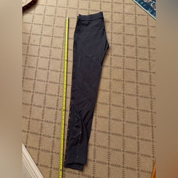 Marc by Marc Jacobs Black leggings w stud detail down the side NWOT XS - Picture 2 of 9